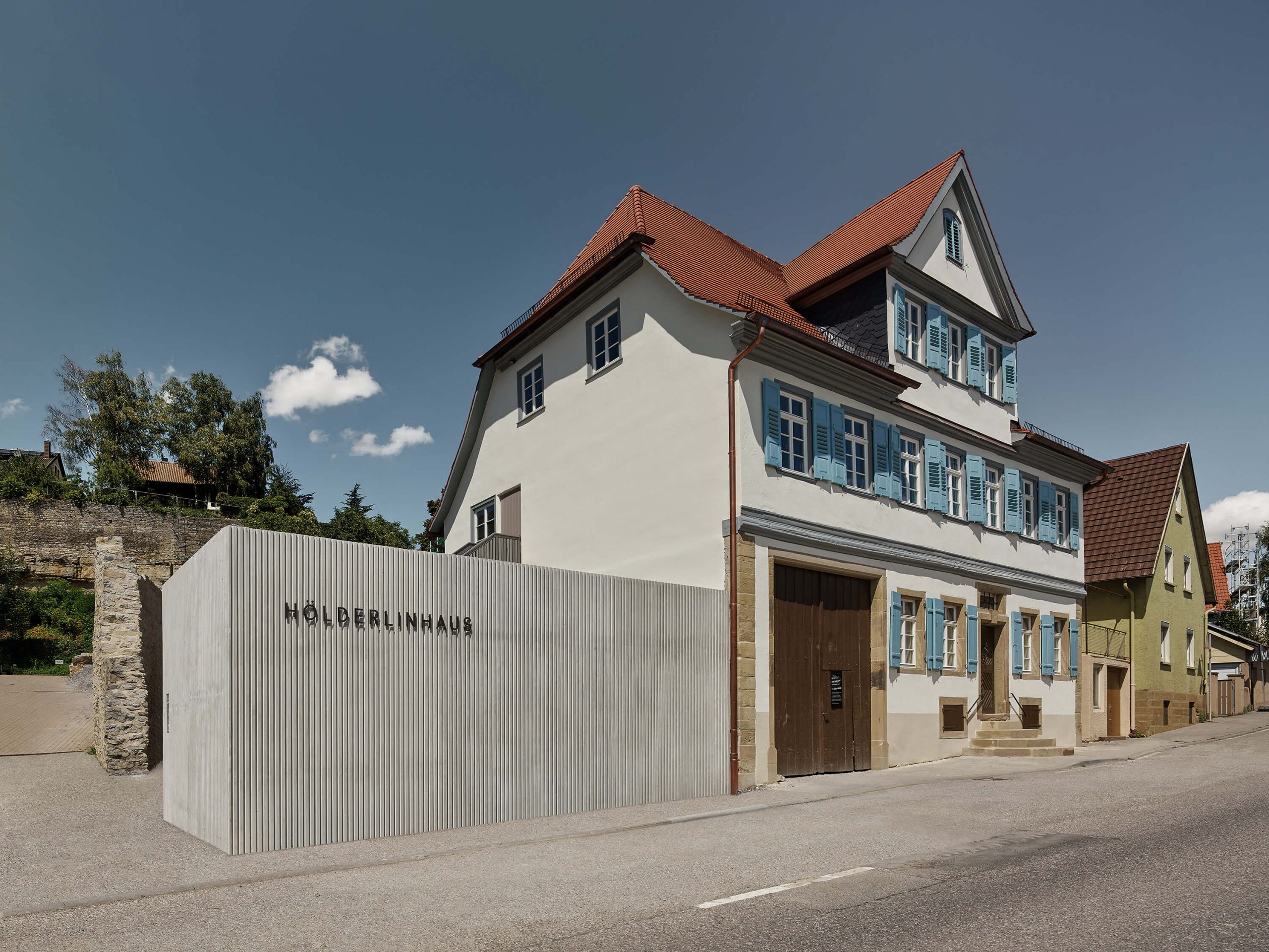 Außenansicht auf das Hölderlinhaus in Lauffen am Neckar